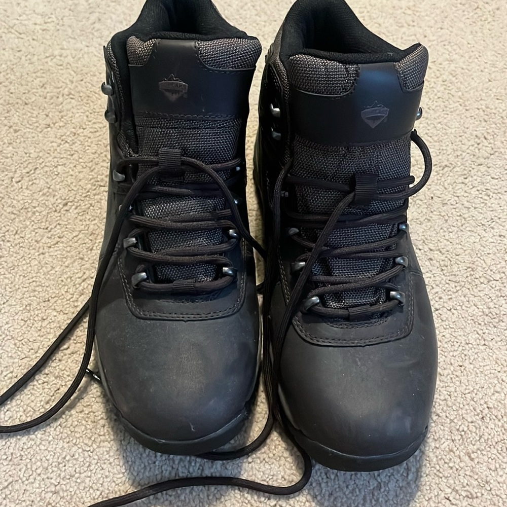 50 Peaks Boots